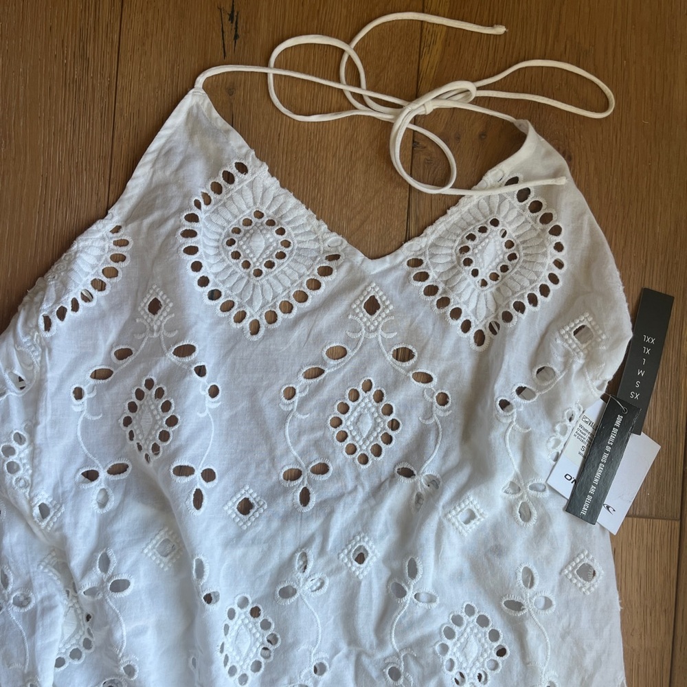 O’Neill white cover up NWT